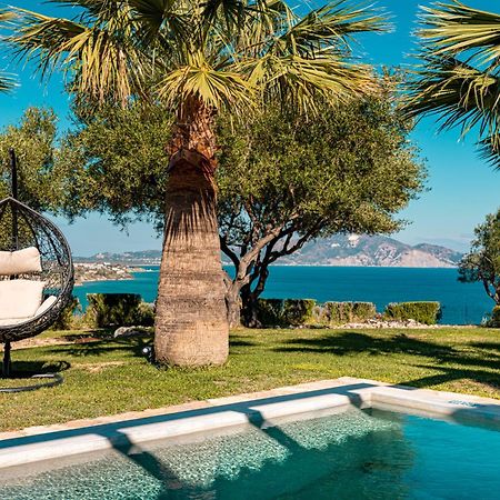Kymaros Villas Keri Rum bild
