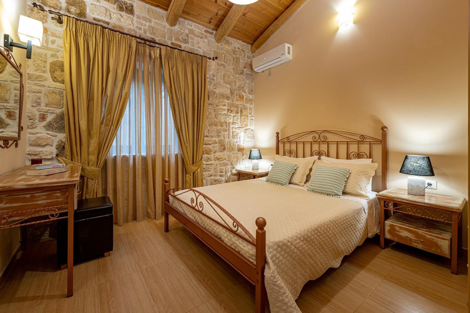 Kymaros Villas Keri Rum bild